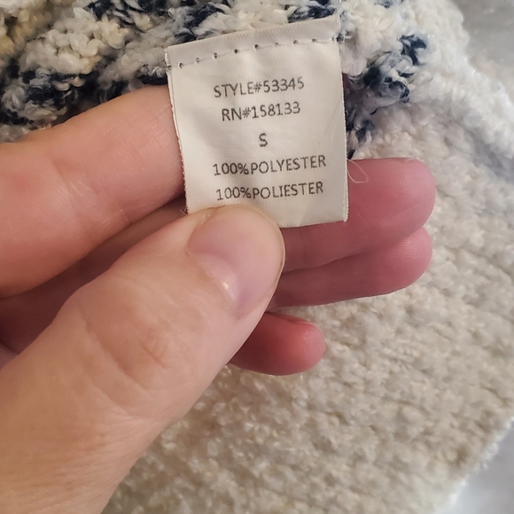 Striped sweater - Picture 4 of 5